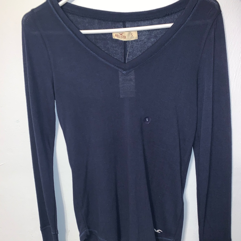 Navy Hollister long sleeve V-neck